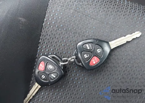 2010 Toyota Corolla S из США, поврежденный, VIN 2T1BU4EE4AC473884